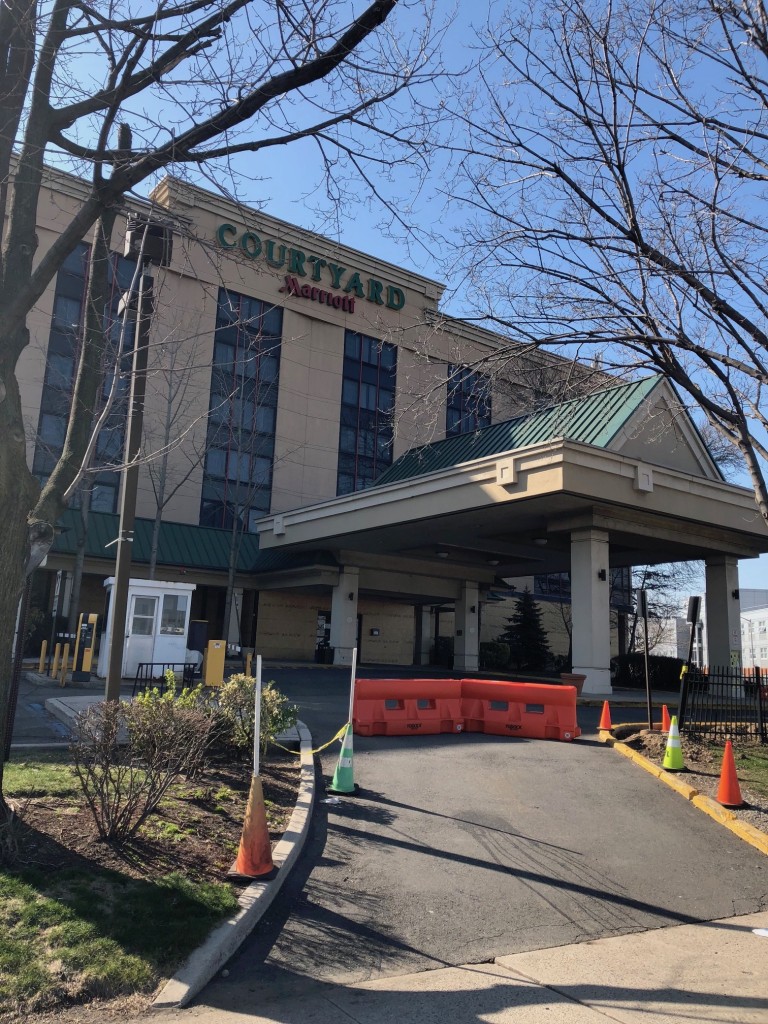 The LAGuardia Marriott Couryard Hotel was shuttered this morning without warning. The hotel is at 90-10 Ditmars Blvd. 